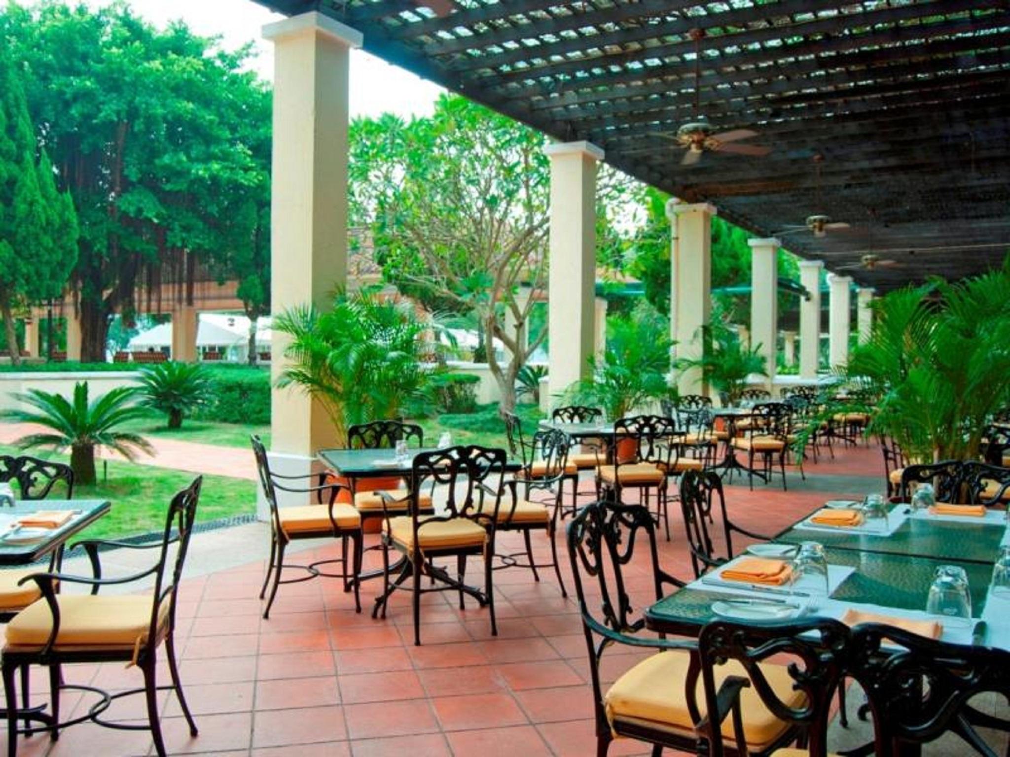 Grand Coloane Resort Macau Ngoại thất bức ảnh The restaurant at the hotel