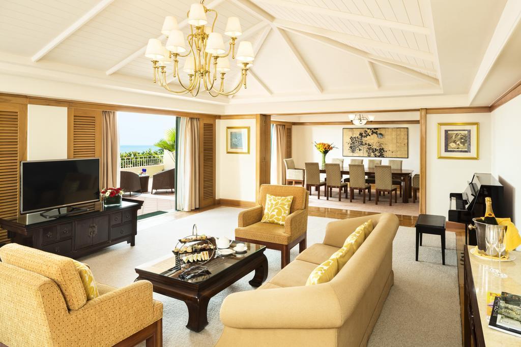 Grand Coloane Resort Macau Ngoại thất bức ảnh A suite at the hotel