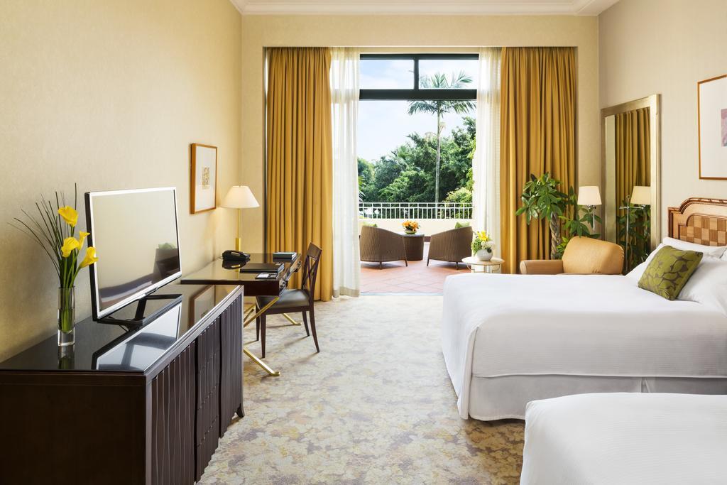 Grand Coloane Resort Macau Ngoại thất bức ảnh A guest room at the Four Seasons Hotel