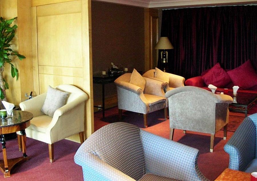 Grand Coloane Resort Macau Ngoại thất bức ảnh The interior of a suite at the hotel
