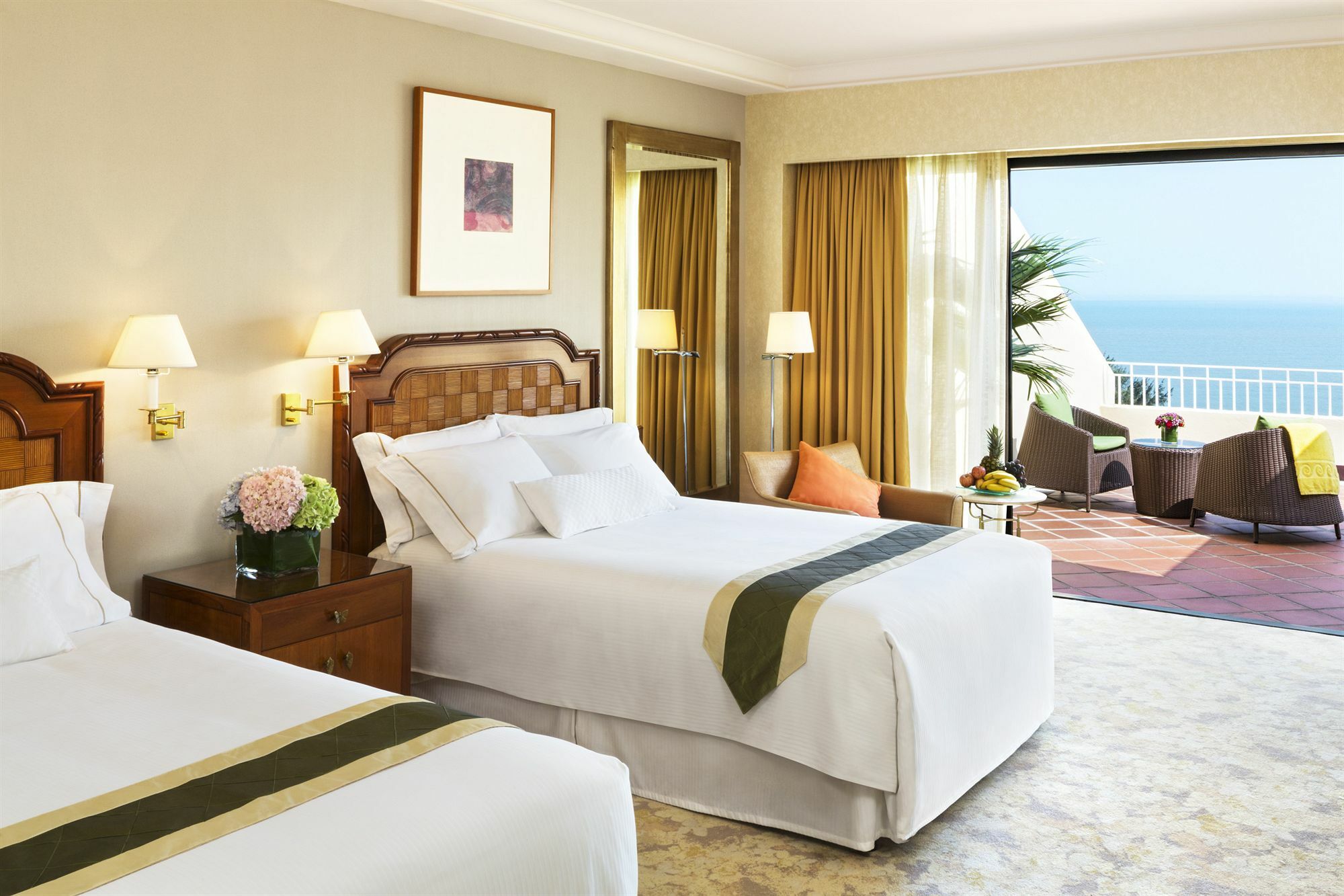 Grand Coloane Resort Macau Ngoại thất bức ảnh A guest room at the Four Seasons Hotel