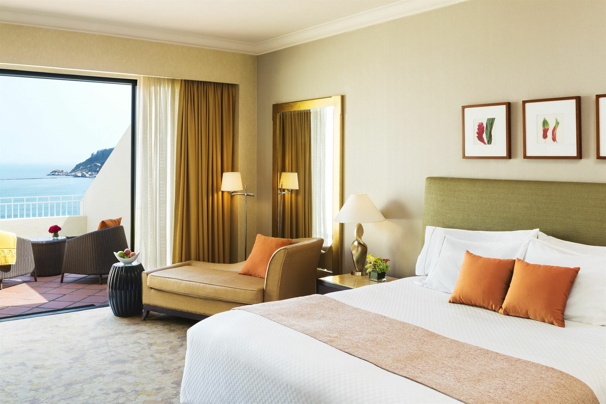 Grand Coloane Resort Macau Ngoại thất bức ảnh A room at the Conrad Maldives